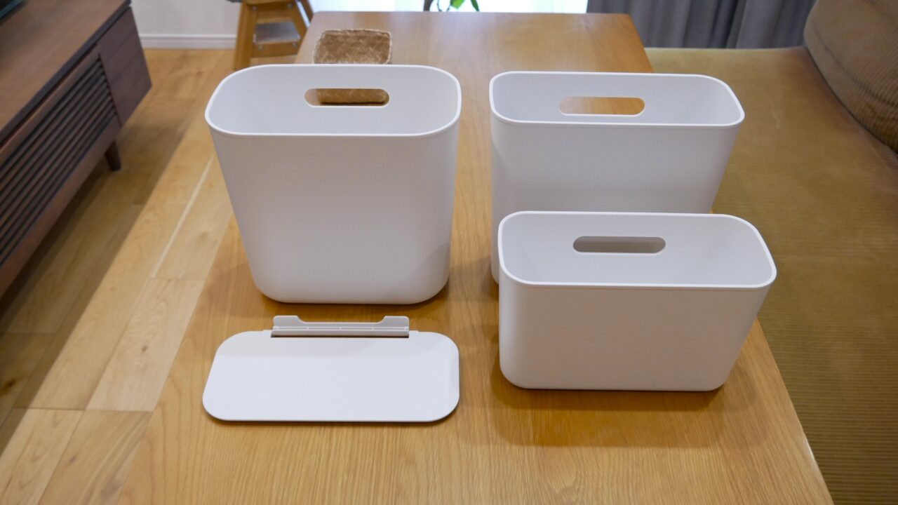 無印良品の「吊るしても使える 薄型収納ケース」