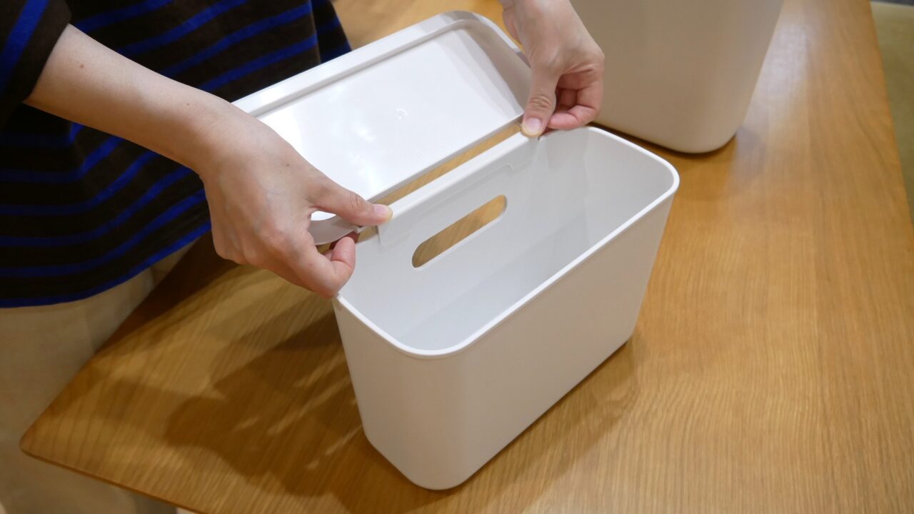 無印良品:パイン材ユニットシェルフのフタの仕様